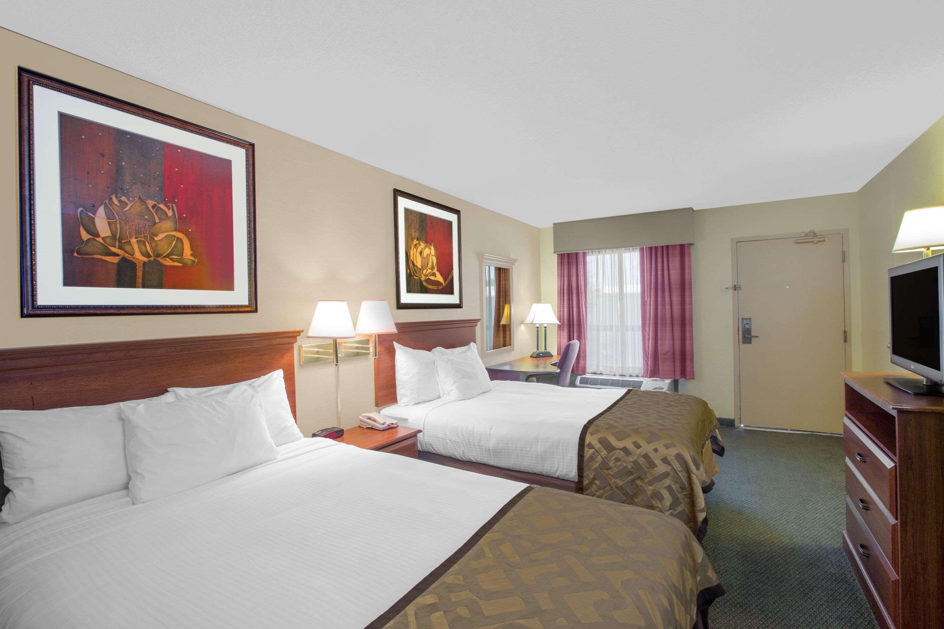 Baymont by Wyndham Camp Lejeune Jacksonville Eksteriør billede