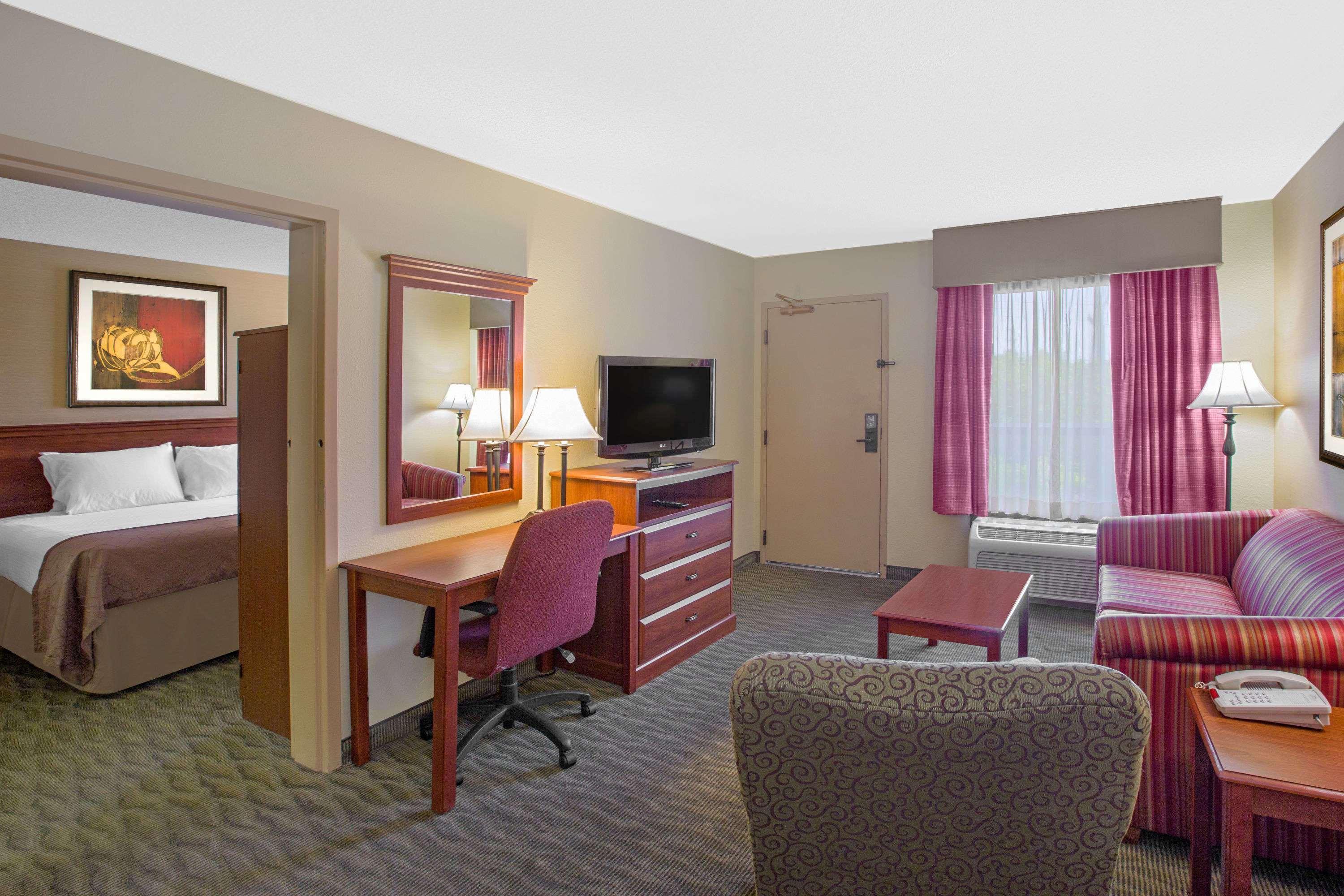 Baymont by Wyndham Camp Lejeune Jacksonville Eksteriør billede